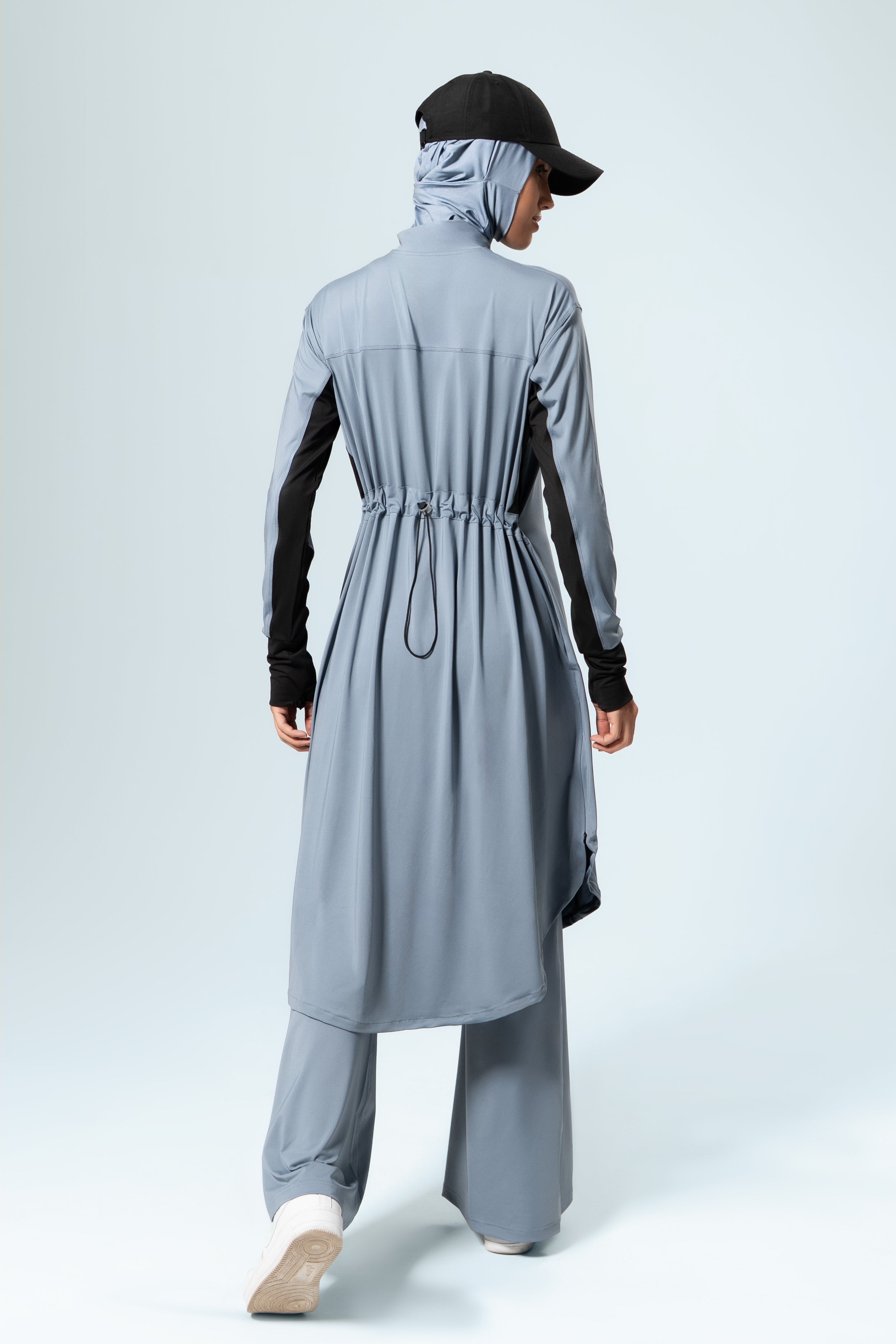 MomentumAir™ Longline Top - UNBOUND